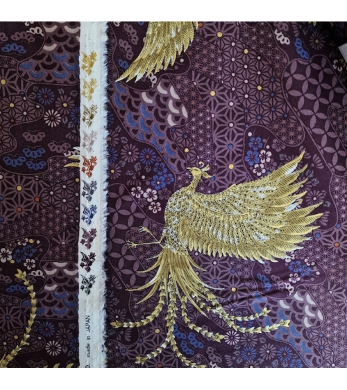 Tela japonesa Fénix dorado y motivos wagara en berenjena