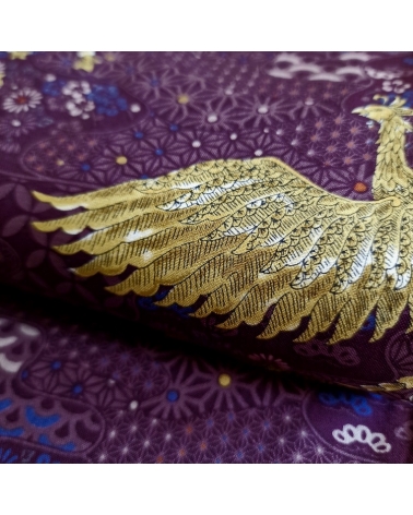 Tela japonesa Fénix dorado y motivos wagara en berenjena