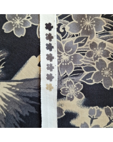 Tela japonesa "Tatoo: Fujisan to sakura" en negro.