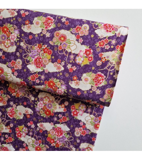 Tela japonesa de algodón de nubes y flores en violeta