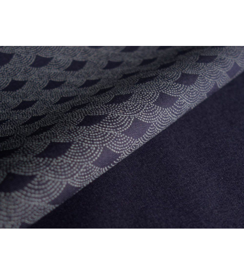 Tela japonesa. Seigaiha sobre azul navy