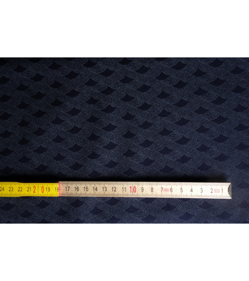 Tela japonesa. Seigaiha sobre azul navy