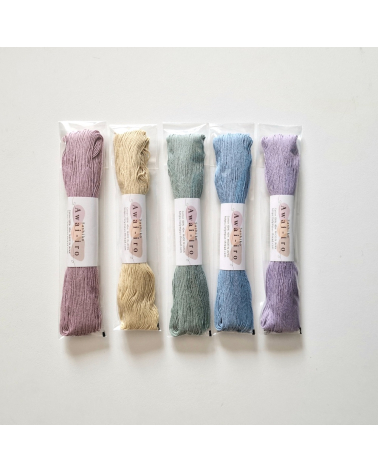 Hilo de sashiko (bordado japonés) 40m. Colores empolvados.